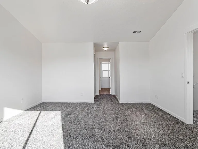 7761 Wyeth Ct — Photo 17