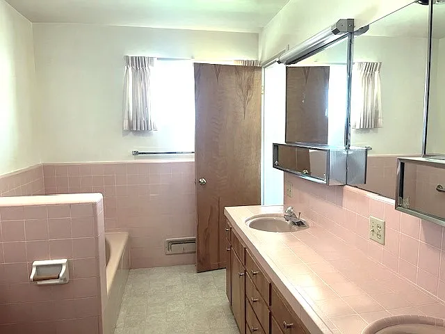 15390 Excelsior Ave — Photo 10