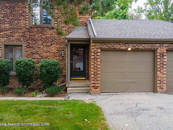 2nd image of 686 Jaywood Dr