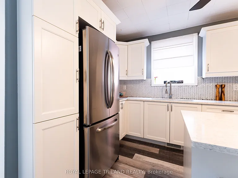 326 Smith St — Photo 7