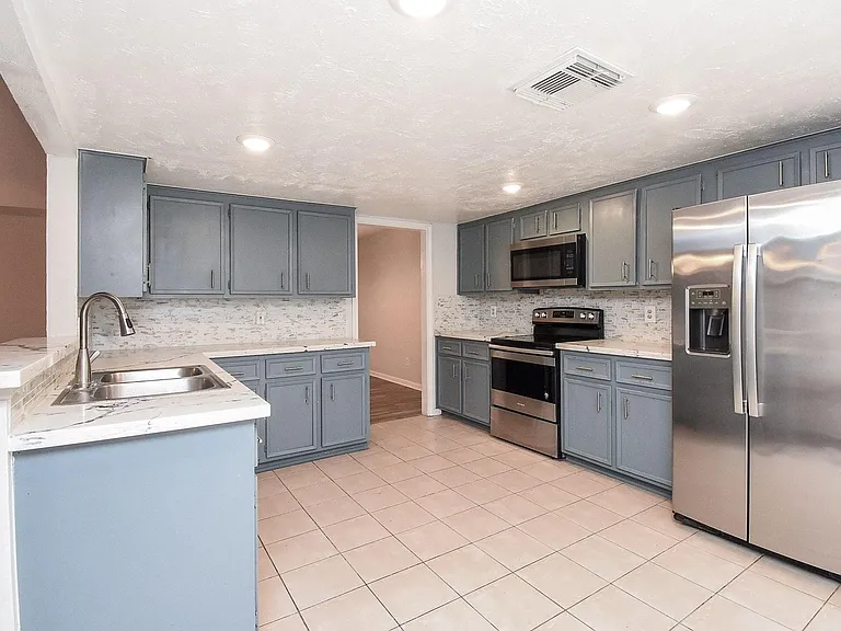 14418 Royal Hill Dr — Photo 12