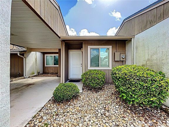 3rd image of 453 Prestwick Pl