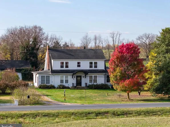 228 Old Farm Rd, Shenandoah, VA 22849