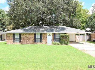 41050 Rustling Oak Dr, Prairieville, LA 70769