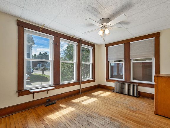 3rd image of 7 Bayley Avenue