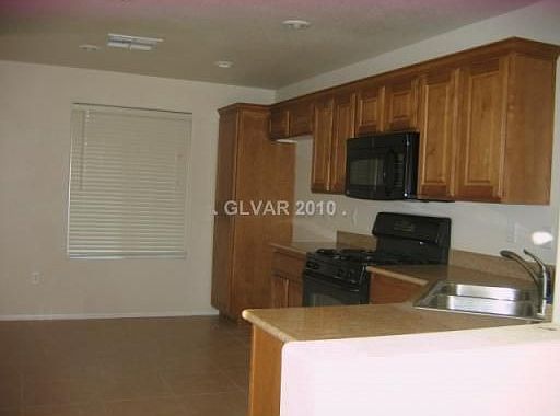 3rd image of 5025 Vacaville Ave
