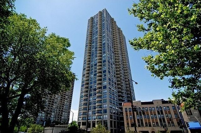 1st image of 2020 N Lincoln Ave #17D