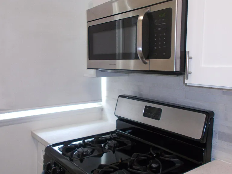 1211 Berkeley St #4 — Photo 5