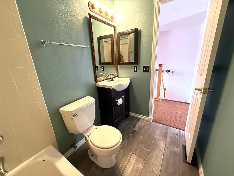 Upstairs Bathroom