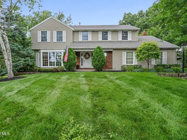 3 Georgian Terrace, Loudonville, NY 12211