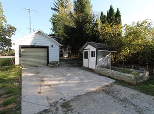 417 Killdeer Ct, Burlington, WI 53105