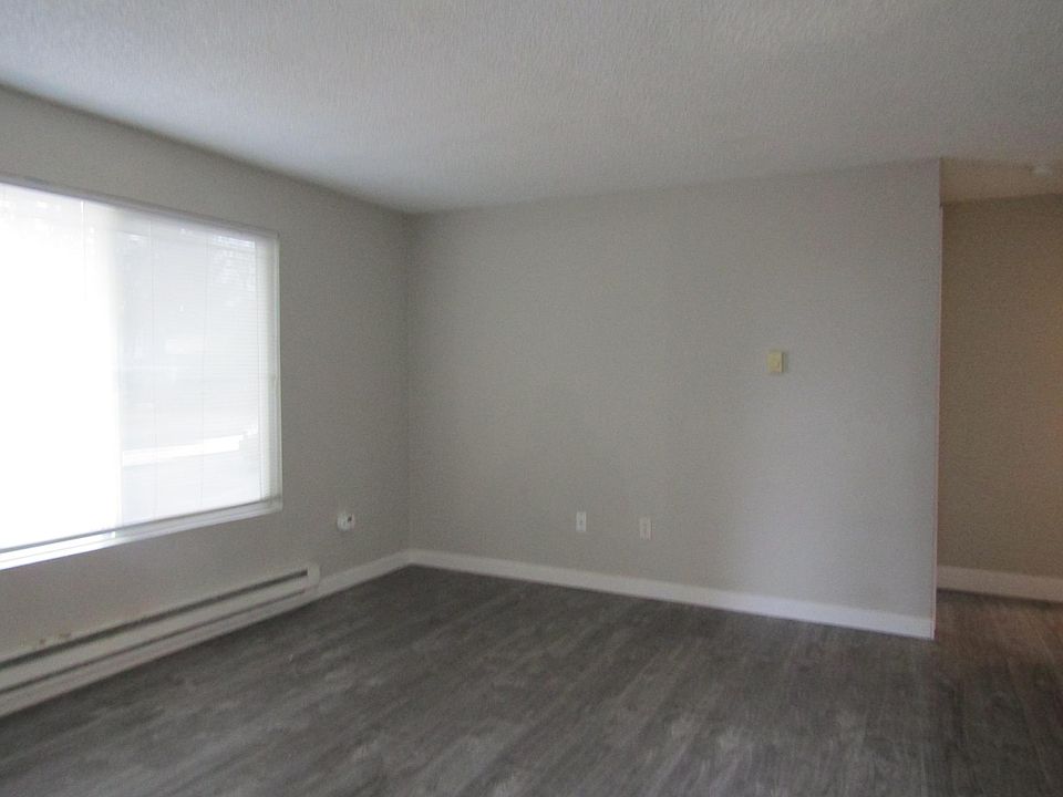 2nd image of 14405 Union Ave SW #8a77c93c1