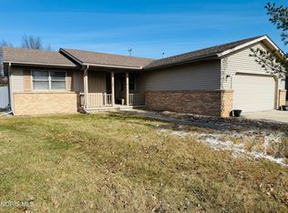 1707 Tiffin Dr, Defiance, OH 43512