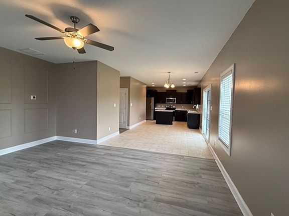 4th image of 203 Moonstone Ct