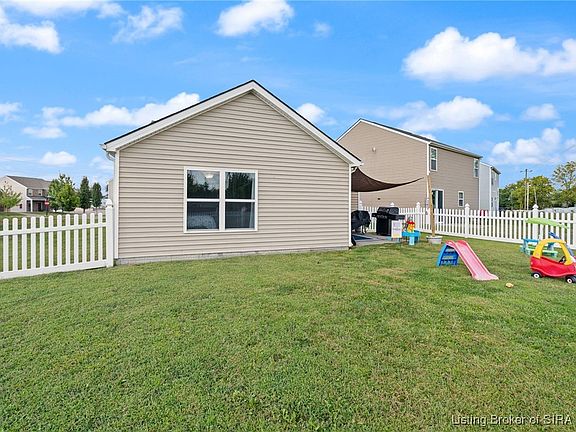 5th image of 3902 Wheat Avenue