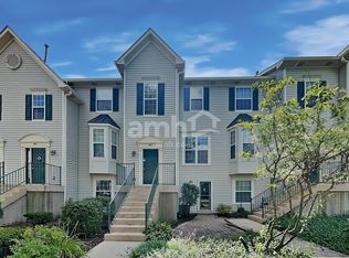 1817 Grandview Pl #1E, Montgomery, IL 60538