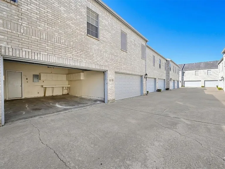 338 Wilcrest Dr #338 — Photo 19