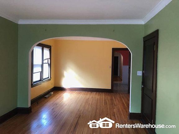 2nd image of 3524 Pleasant Ave Unit 202