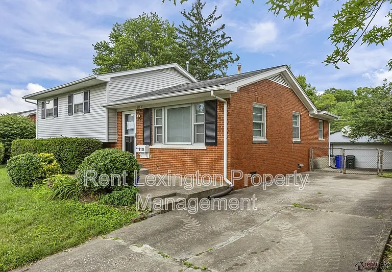2124 Violet Rd — Photo 1