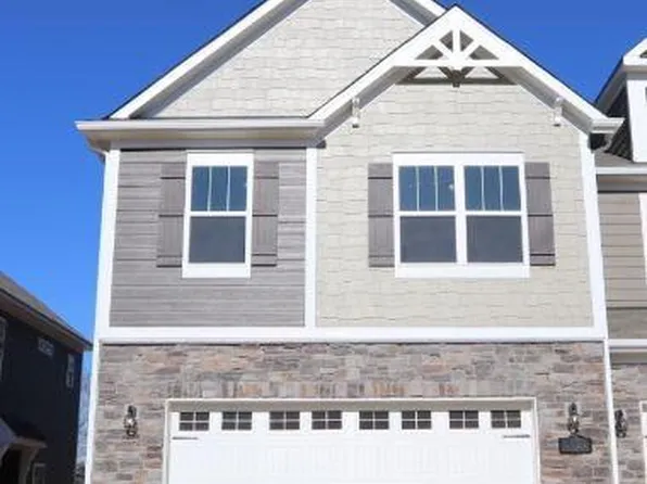4027 Lawnview Dr, Charlotte, NC 28269