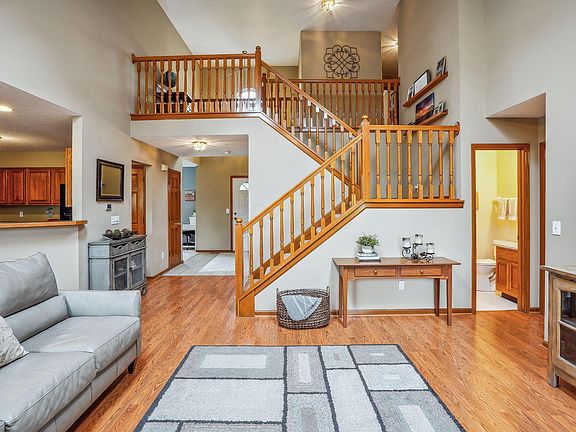 3rd image of 1677 Aniko Ave