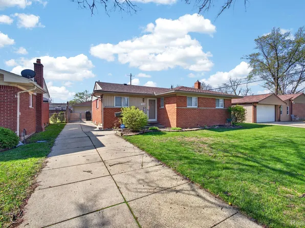 15226 Everly St, Roseville, MI 48066