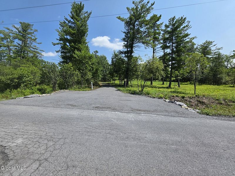 2nd image of L15.21 Zimmer Road