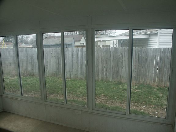 4th image of 7501 Marlan Ave