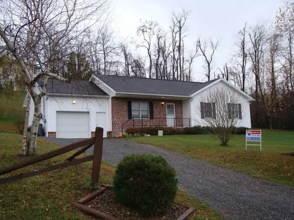 57 Old Martin Hollow Rd, Morgantown, WV 26501