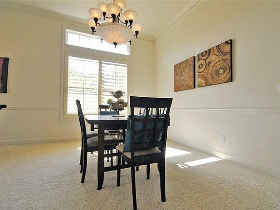 5th image of 7 Pepper Creek Way