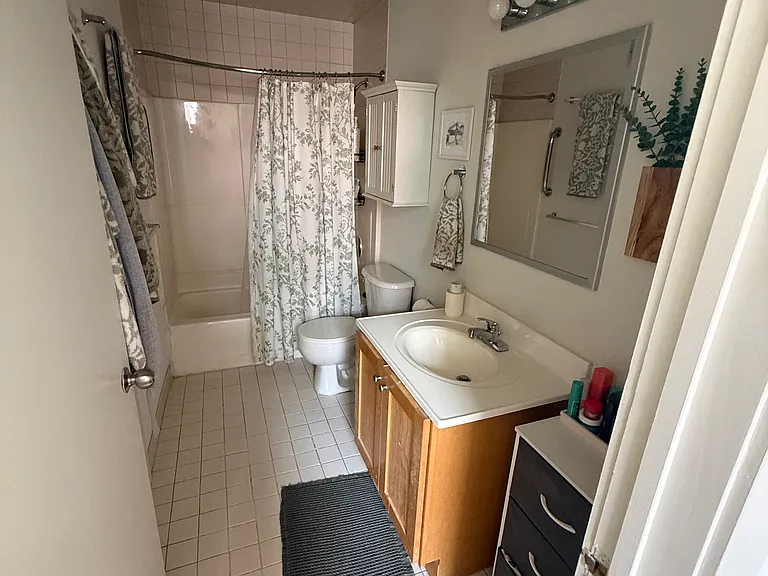1016 Jefferson St #301 — Photo 8