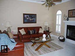 4th image of 2987 Country Woods Ln