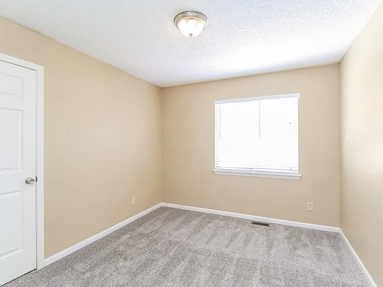 380 Canter Ct NW — Photo 14