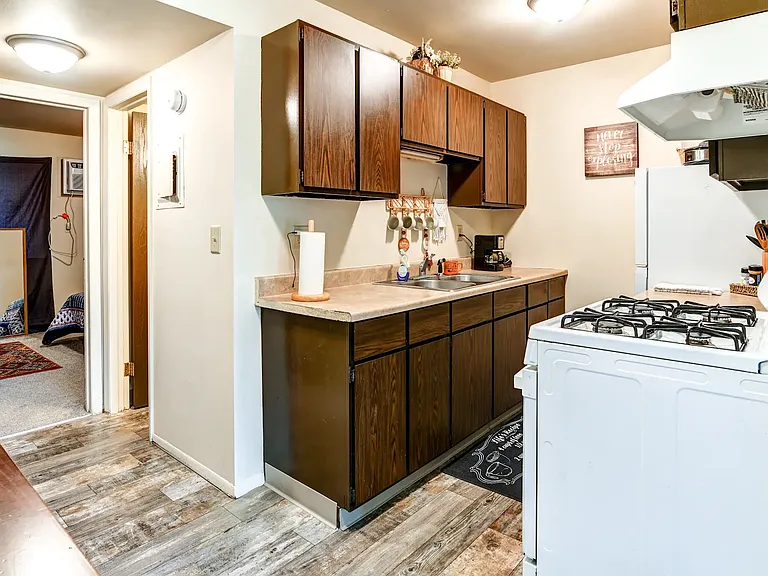 Arbor Park Apartments — Photo 10