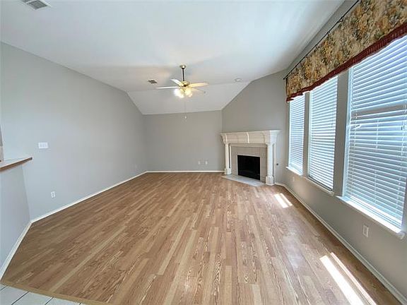 5th image of 3616 Estacado Ln