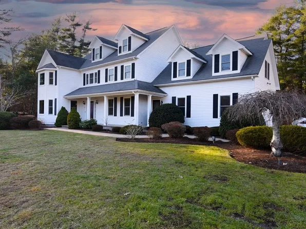 24 Pond View Dr, Kingston, MA 02364