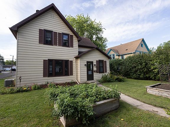 2nd image of 113 W Bancroft Ave