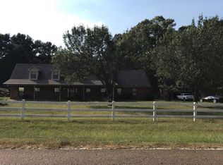 3241 Robertson Rd, Nesbit, MS 38651
