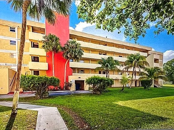 2nd image of 9180 Fontainebleau Blvd APT 404