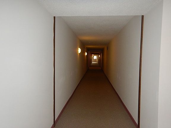2nd image of 3504 Lakeview Dr APT 104