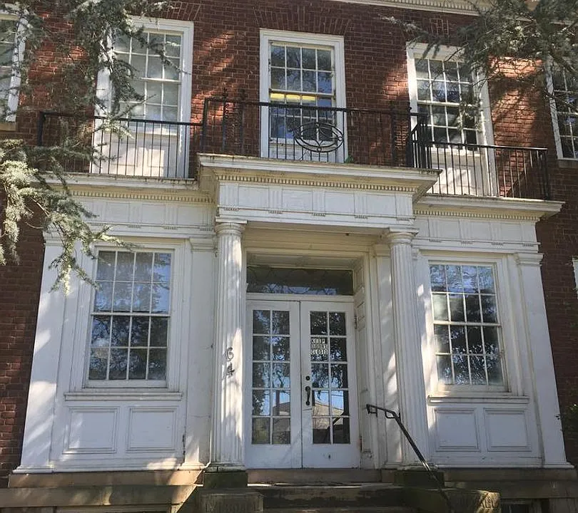 64 University Way