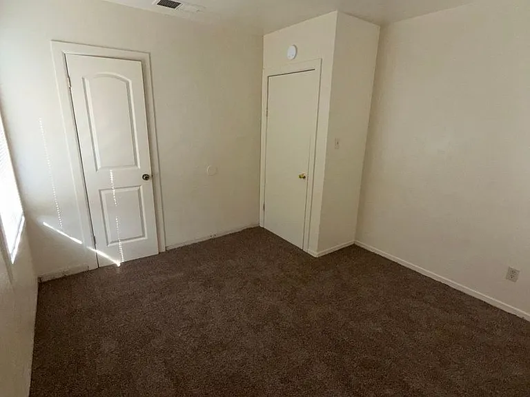 M07- 1710 Oregon — Photo 4