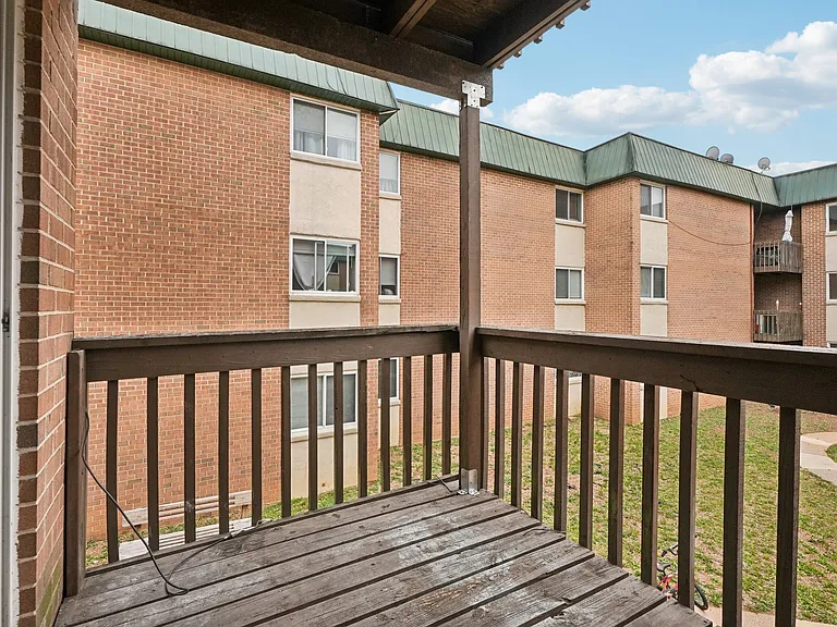 Aspen Apartments — Photo 48