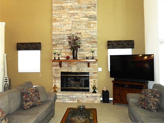 4th image of 787 Red Oak Ln