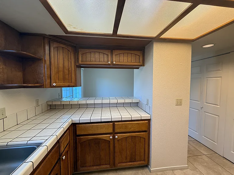 1420 Douglas Ave #8 — Photo 10