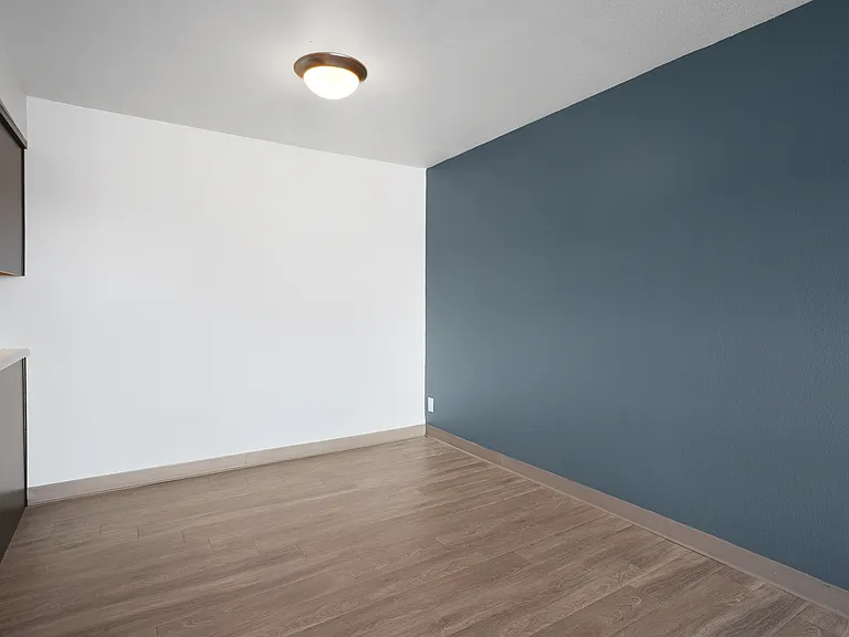 Nest on Thunderbird Income Restricted Apartments — Photo 10