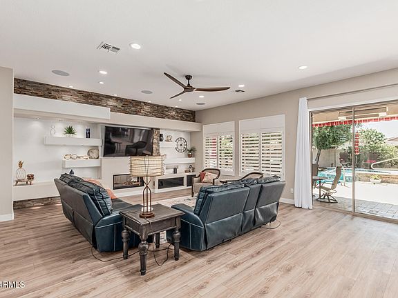 5th image of 2361 E EVERGLADE Court