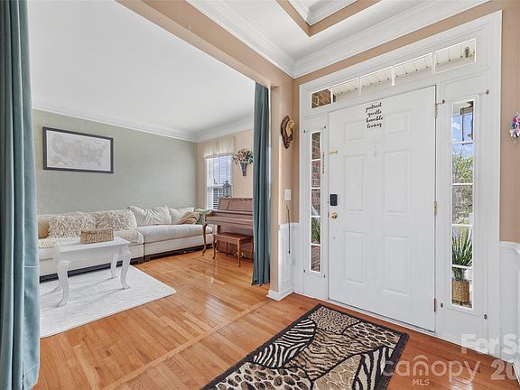 3rd image of 7824 Whisperingwood Dr