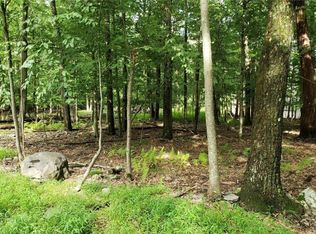 8 Delilah Rd, East Stroudsburg, PA 18302