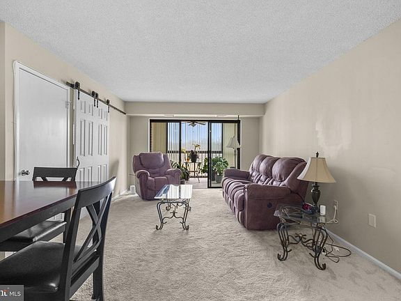 5th image of 15101 Interlachen Dr #1-705